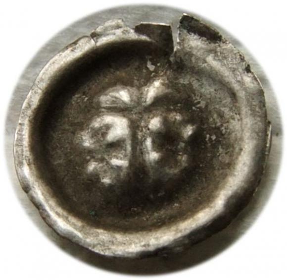 Brakteat arkady z krzyżami Zakon Krzyżacki