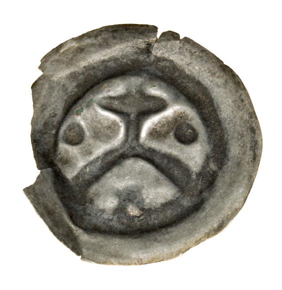 Brakteat Zakon Krzyżacki krzyż na łuku