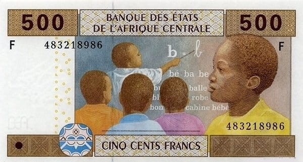 Gwinea Równikowa 500 fr Wioska 2002 P-506 Fc